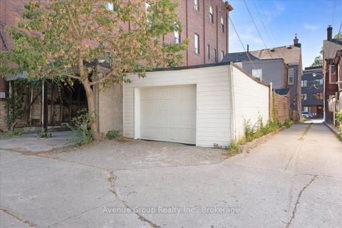 Photo 38 at 811 Dovercourt Road, Junction, Toronto