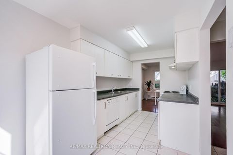Photo 13 at 20 - 2550 Birchmount Road, Sullivan, Toronto