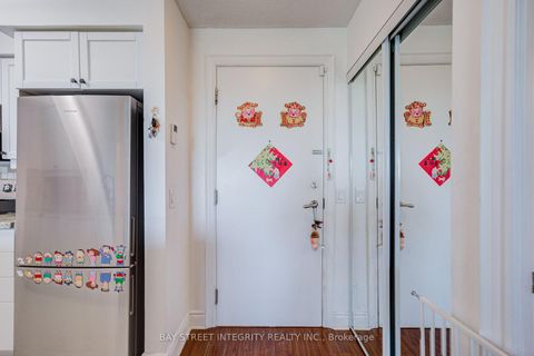 Photo 6 at 1318 - 25 Greenview Avenue, Newtonbrook West, Toronto