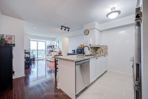 Photo 7 at 1318 - 25 Greenview Avenue, Newtonbrook West, Toronto