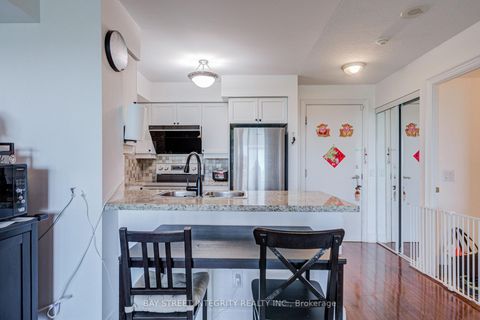 Photo 10 at 1318 - 25 Greenview Avenue, Newtonbrook West, Toronto