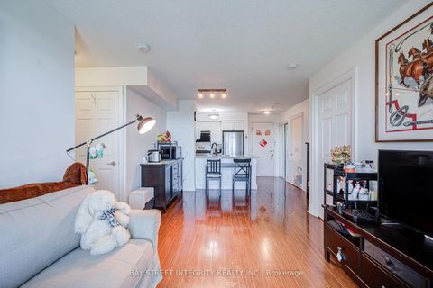 Photo 17 at 1318 - 25 Greenview Avenue, Newtonbrook West, Toronto