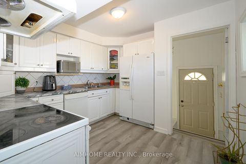 Photo 8 at 49 Bellefontaine Street, L'Amoreaux, Toronto