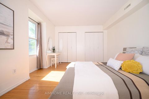 Photo 14 at 49 Bellefontaine Street, L'Amoreaux, Toronto