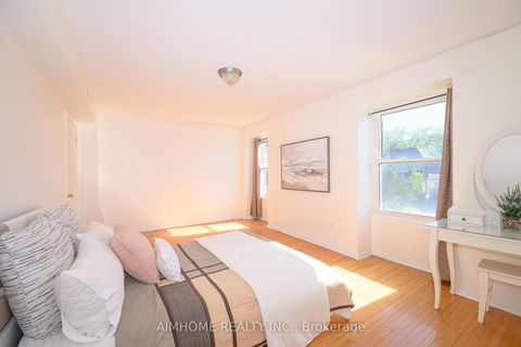 Photo 15 at 49 Bellefontaine Street, L'Amoreaux, Toronto