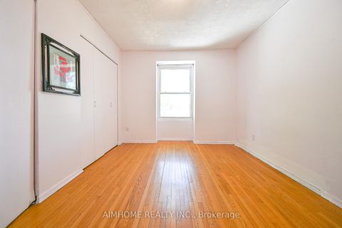 Photo 19 at 49 Bellefontaine Street, L'Amoreaux, Toronto