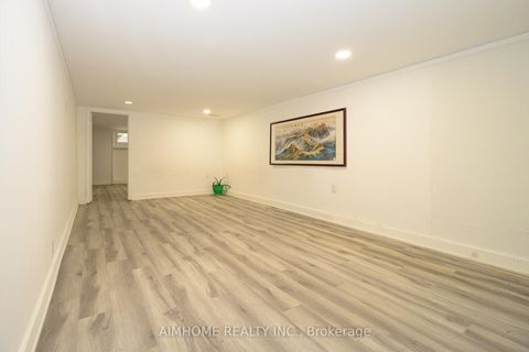 Photo 29 at 49 Bellefontaine Street, L'Amoreaux, Toronto