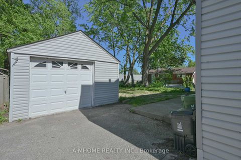 Photo 34 at 49 Bellefontaine Street, L'Amoreaux, Toronto