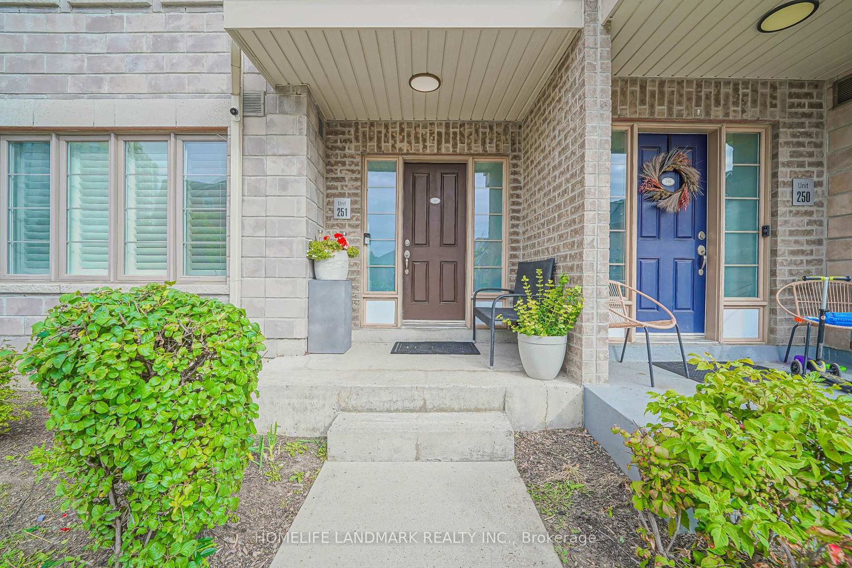 251 - 60 Parrotta Drive, Pelmo Park W5, Toronto 