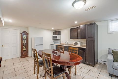 Photo 25 at 41 Irene Drive, Painswick South, Barrie