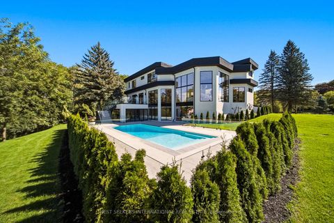 Photo 43 at 2 Champlain Crescent, King City, King