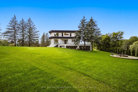 Photo 44 at 2 Champlain Crescent, King City, King