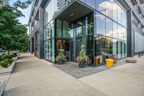 Photo 2 at 1802 - 11 Lillian Street, Mount Pleasant West, Toronto