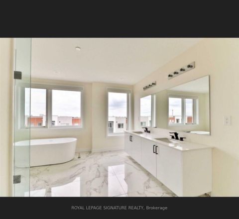 Photo 10 at 72 William Duncan Road, CFB, Toronto