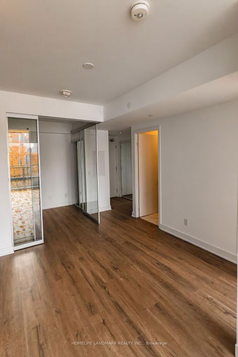 Photo 4 at 2117 - 85 Wood Street, Yonge Corridor, Toronto