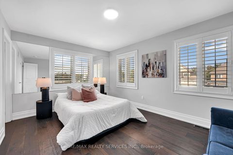 Photo 23 at 22 Giant Cedars Court, Nobleton, King
