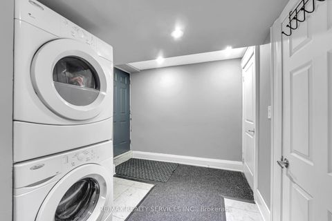 Photo 36 at 22 Giant Cedars Court, Nobleton, King