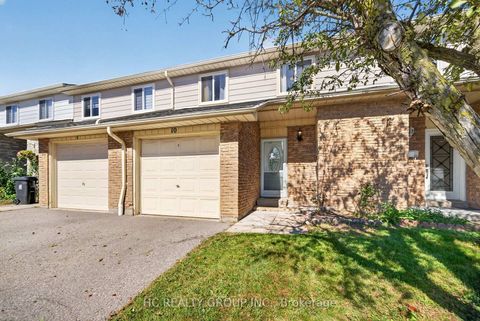 Photo 2 at 10 - 50 Blackwell Avenue, Malvern, Toronto