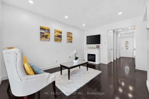 Photo 9 at 10 - 50 Blackwell Avenue, Malvern, Toronto
