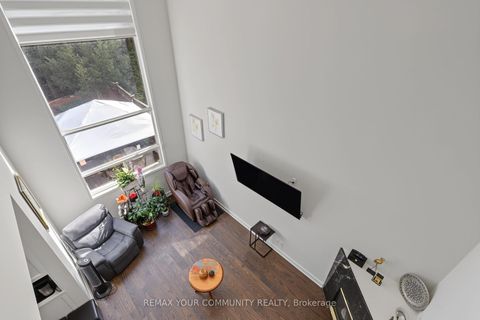 Photo 11 at 21 English Oak Drive, Oak Ridges, Richmond Hill