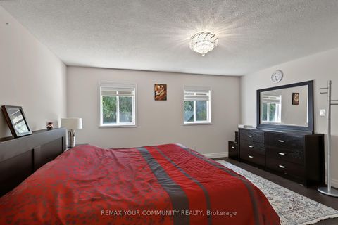 Photo 13 at 21 English Oak Drive, Oak Ridges, Richmond Hill