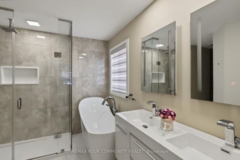 Photo 14 at 21 English Oak Drive, Oak Ridges, Richmond Hill