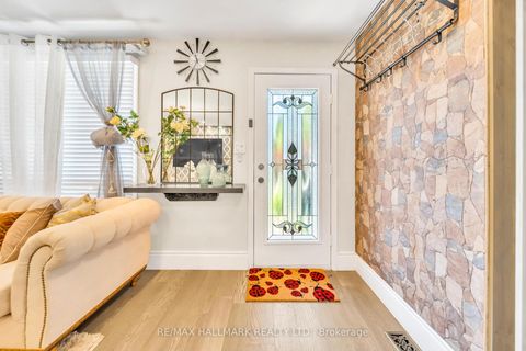 Photo 3 at 268 Pasadena Drive, Keswick South, Georgina