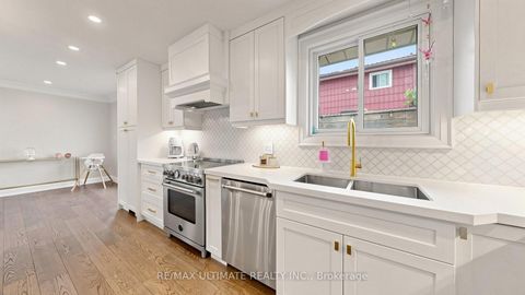 Photo 7 at 112 Coronation Drive, West Hill, Toronto