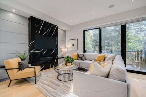 Photo 11 at 70 Bellefair Avenue, The Beaches, Toronto