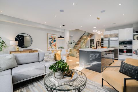 Photo 14 at 70 Bellefair Avenue, The Beaches, Toronto