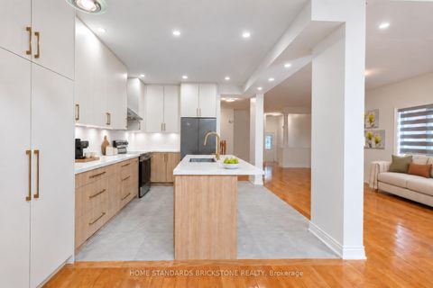 Photo 11 at 46 Monastery Lane, Birchmount, Toronto