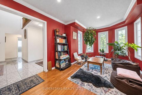 Photo 3 at 109 Heathwood Heights Drive, Hills of St Andrew, Aurora