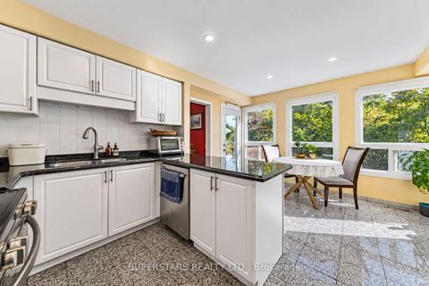 Photo 10 at 109 Heathwood Heights Drive, Hills of St Andrew, Aurora