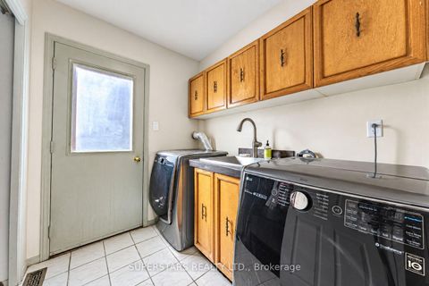 Photo 15 at 109 Heathwood Heights Drive, Hills of St Andrew, Aurora
