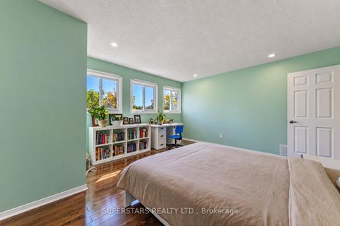 Photo 22 at 109 Heathwood Heights Drive, Hills of St Andrew, Aurora