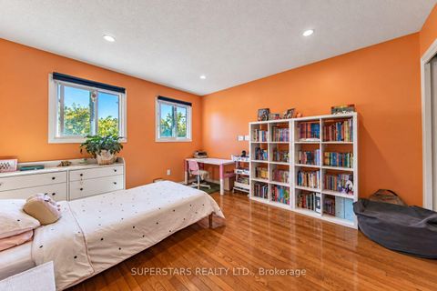 Photo 25 at 109 Heathwood Heights Drive, Hills of St Andrew, Aurora