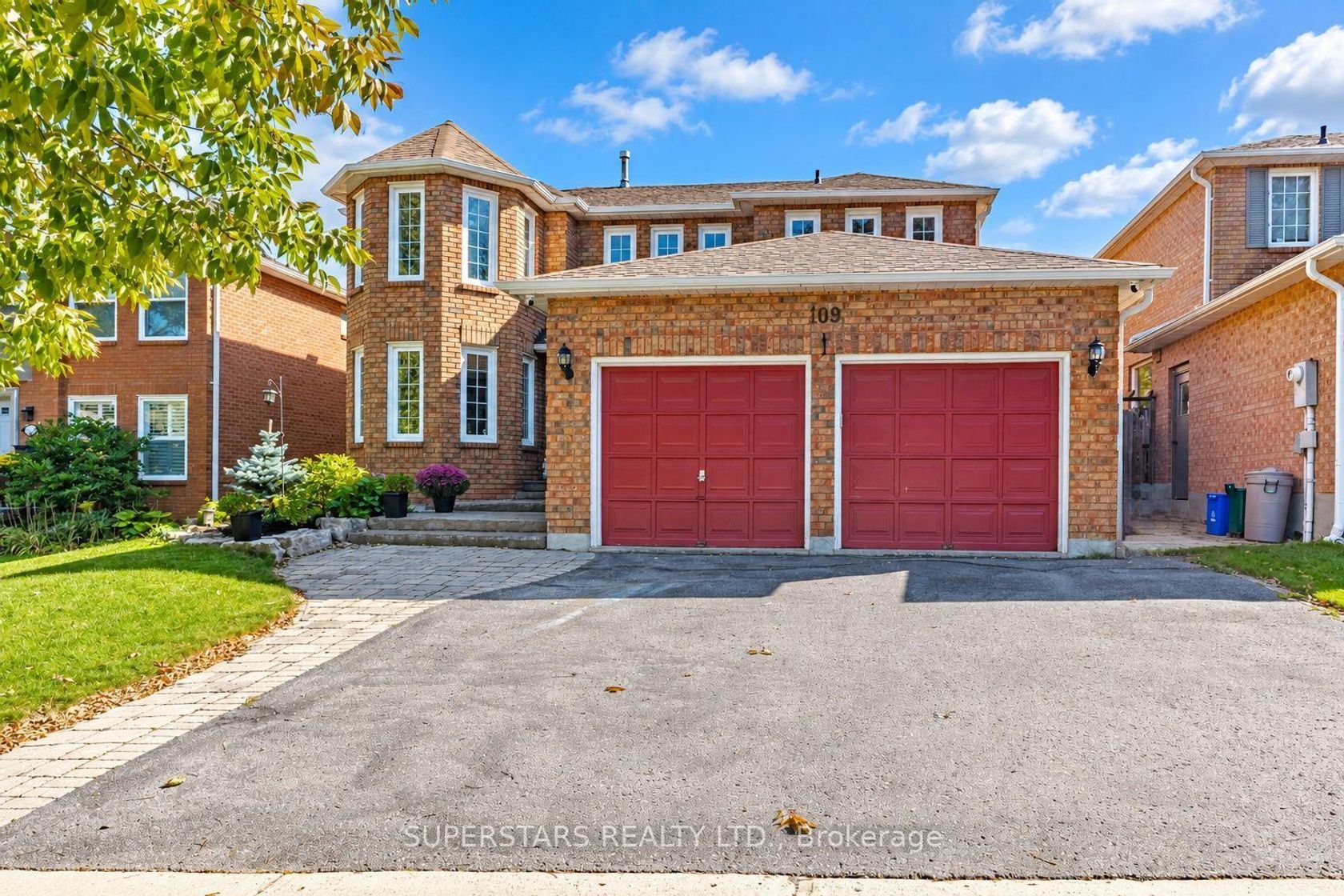 109 Heathwood Heights Drive, Hills of St Andrew, Aurora photo number 2