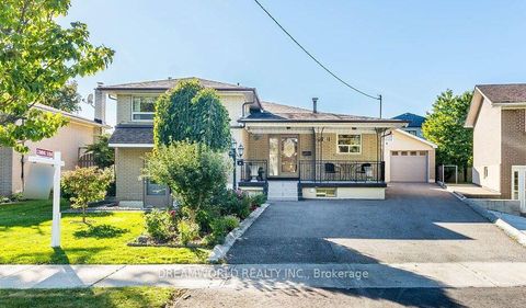 Photo 0 at 58 Candlewood Crescent, York University Heights, Toronto