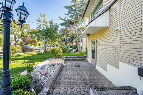 Photo 6 at 58 Candlewood Crescent, York University Heights, Toronto