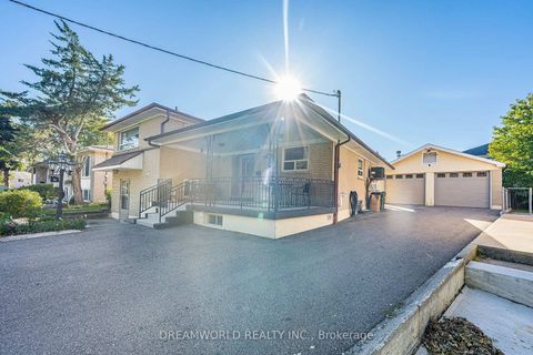 Photo 8 at 58 Candlewood Crescent, York University Heights, Toronto