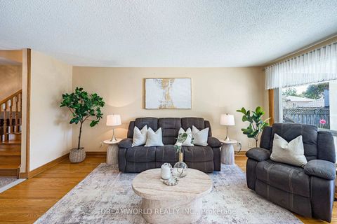 Photo 16 at 58 Candlewood Crescent, York University Heights, Toronto