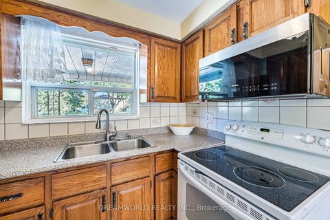 Photo 22 at 58 Candlewood Crescent, York University Heights, Toronto