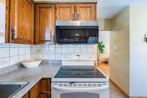 Photo 24 at 58 Candlewood Crescent, York University Heights, Toronto