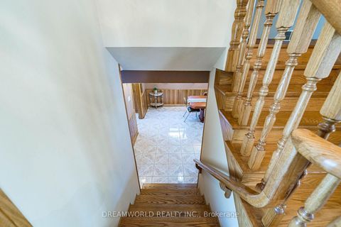 Photo 35 at 58 Candlewood Crescent, York University Heights, Toronto