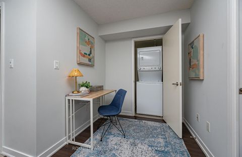 Photo 11 at 320 - 816 Lansdowne Avenue, Junction, Toronto