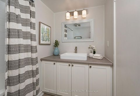 Photo 15 at 320 - 816 Lansdowne Avenue, Junction, Toronto