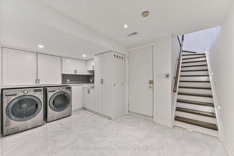 Photo 32 at 354 Old Orchard Grove, Nortown, Toronto