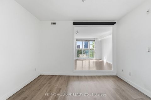 Photo 10 at 417 - 120 Dallimore Circle, Don Mills, Toronto