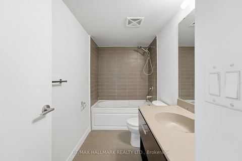 Photo 14 at 417 - 120 Dallimore Circle, Don Mills, Toronto