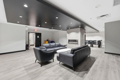 Photo 18 at 417 - 120 Dallimore Circle, Don Mills, Toronto